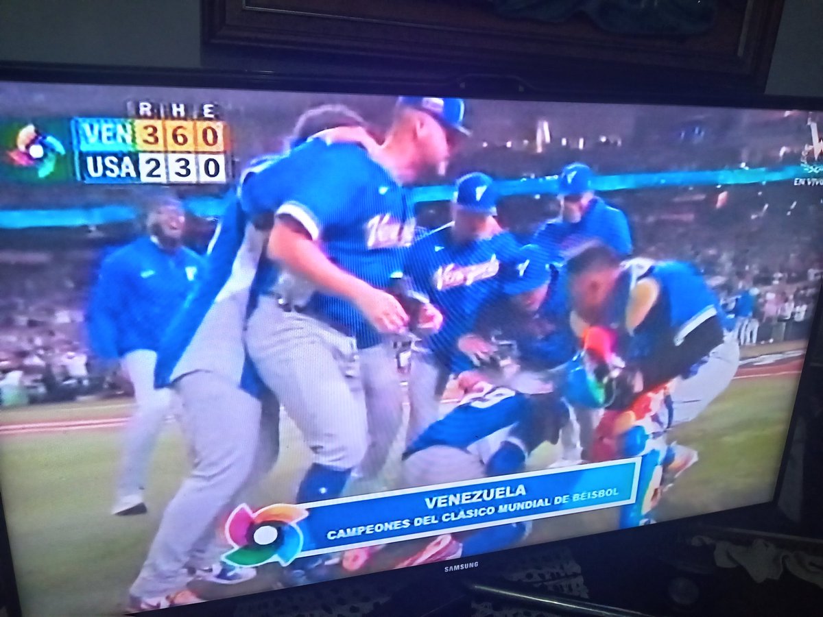 Venezuela campeón del mundo!!!!

Viva Venezuela!!! 🇻🇪🇻🇪🇻🇪🇻🇪⚾⚾⚾⚾🏆🏆🏆🏆