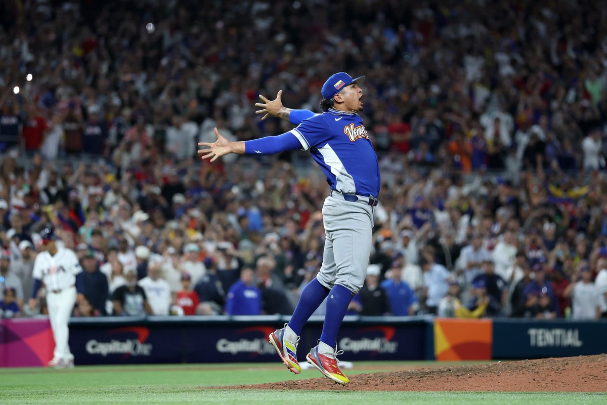 Chicago Cubs tweet media