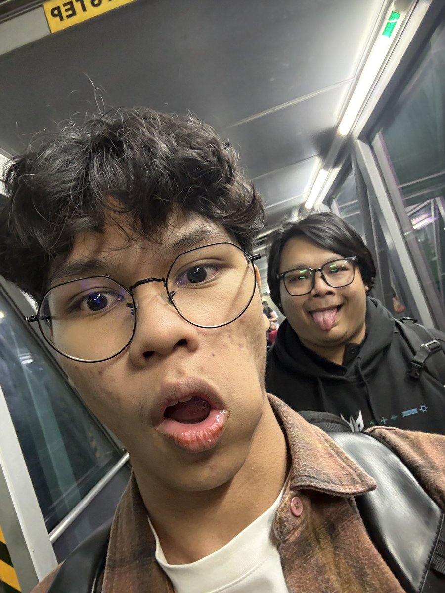 RVL aplycs tweet media