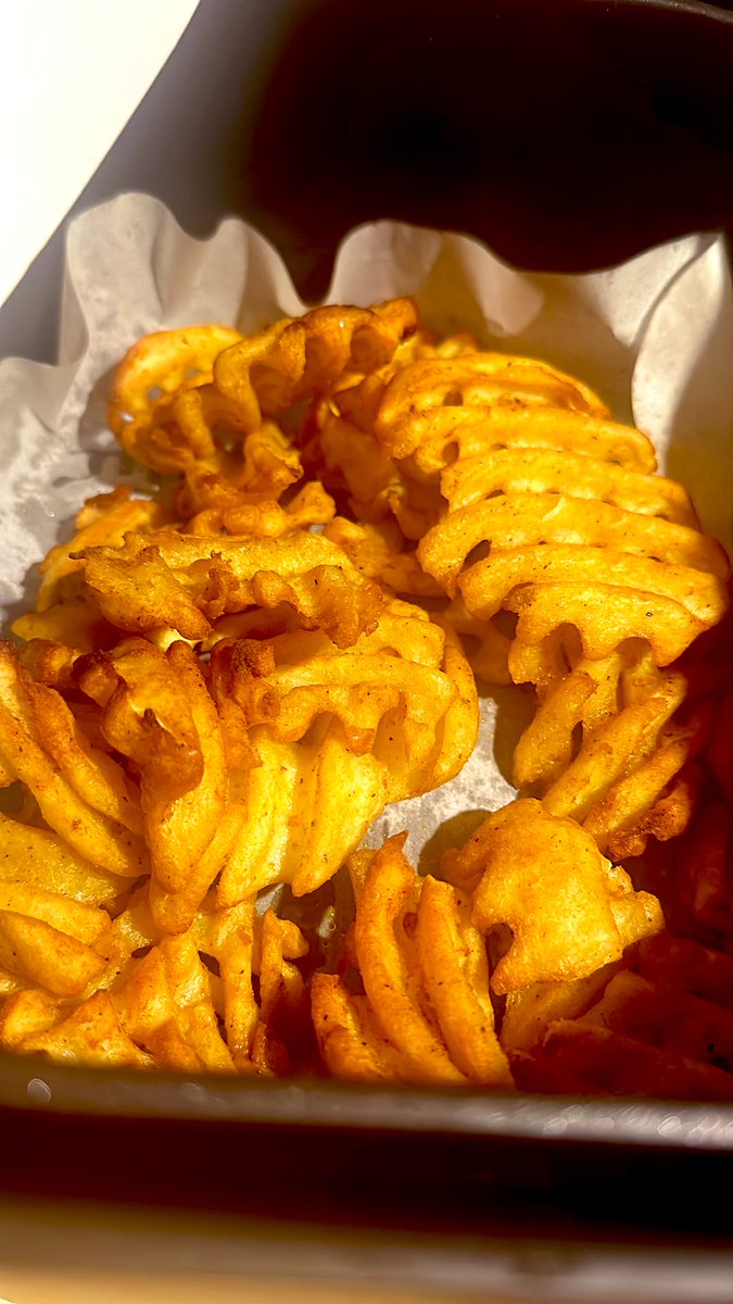 𝐍𝐞𝐤𝐨 𝑩𝒓𝒆𝒂𝒅 🐱🥐 tweet media