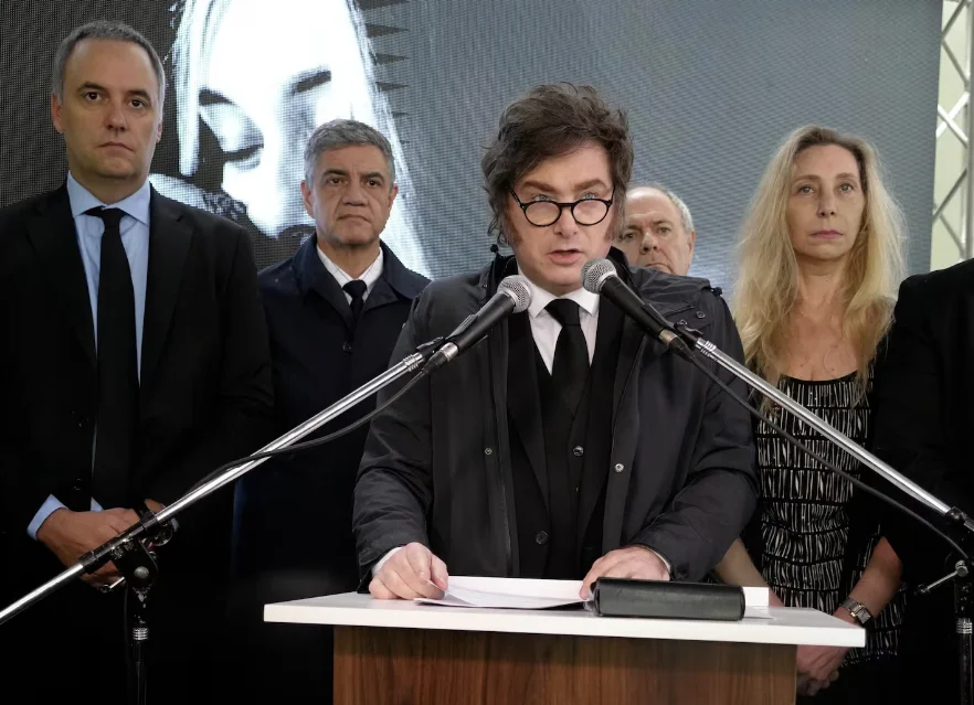 Ejes de Comunicación tweet media