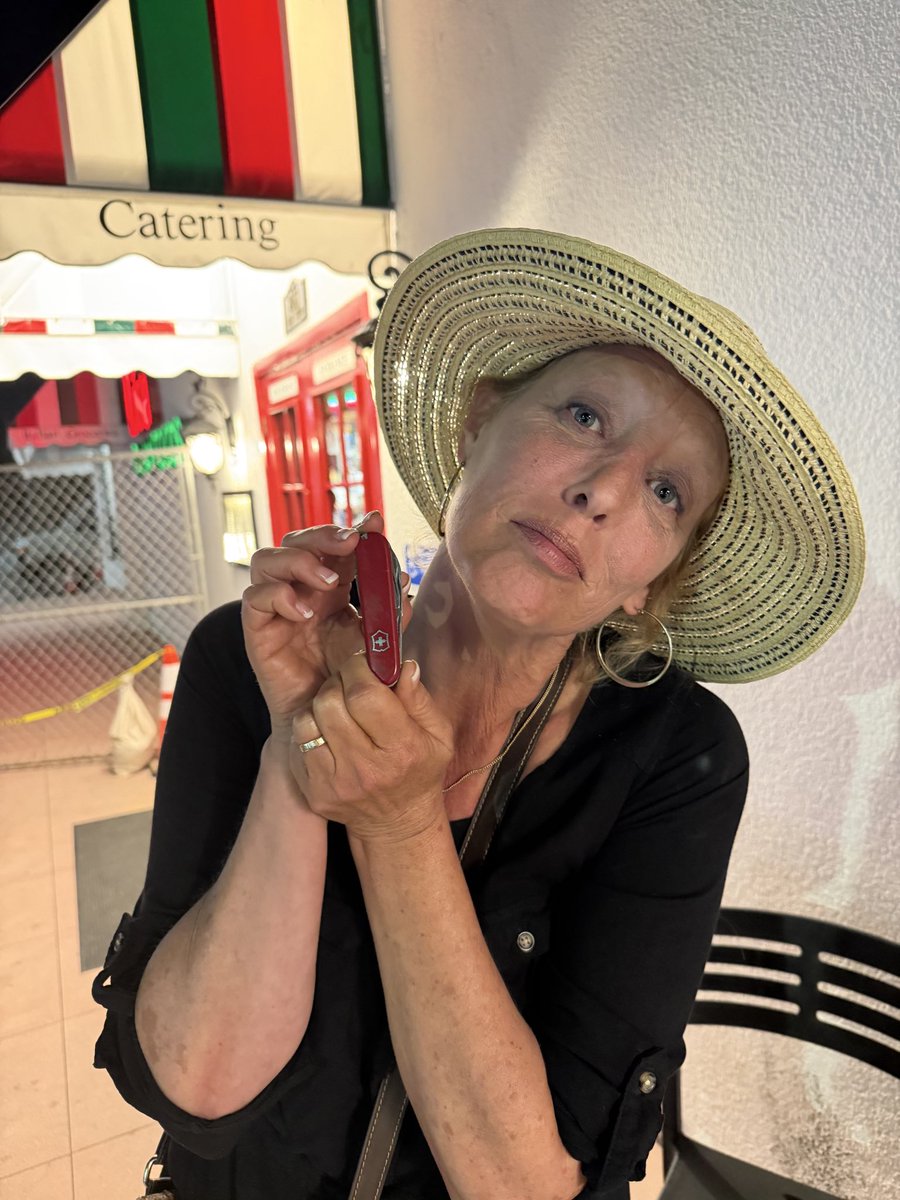 Julie Chang tweet media