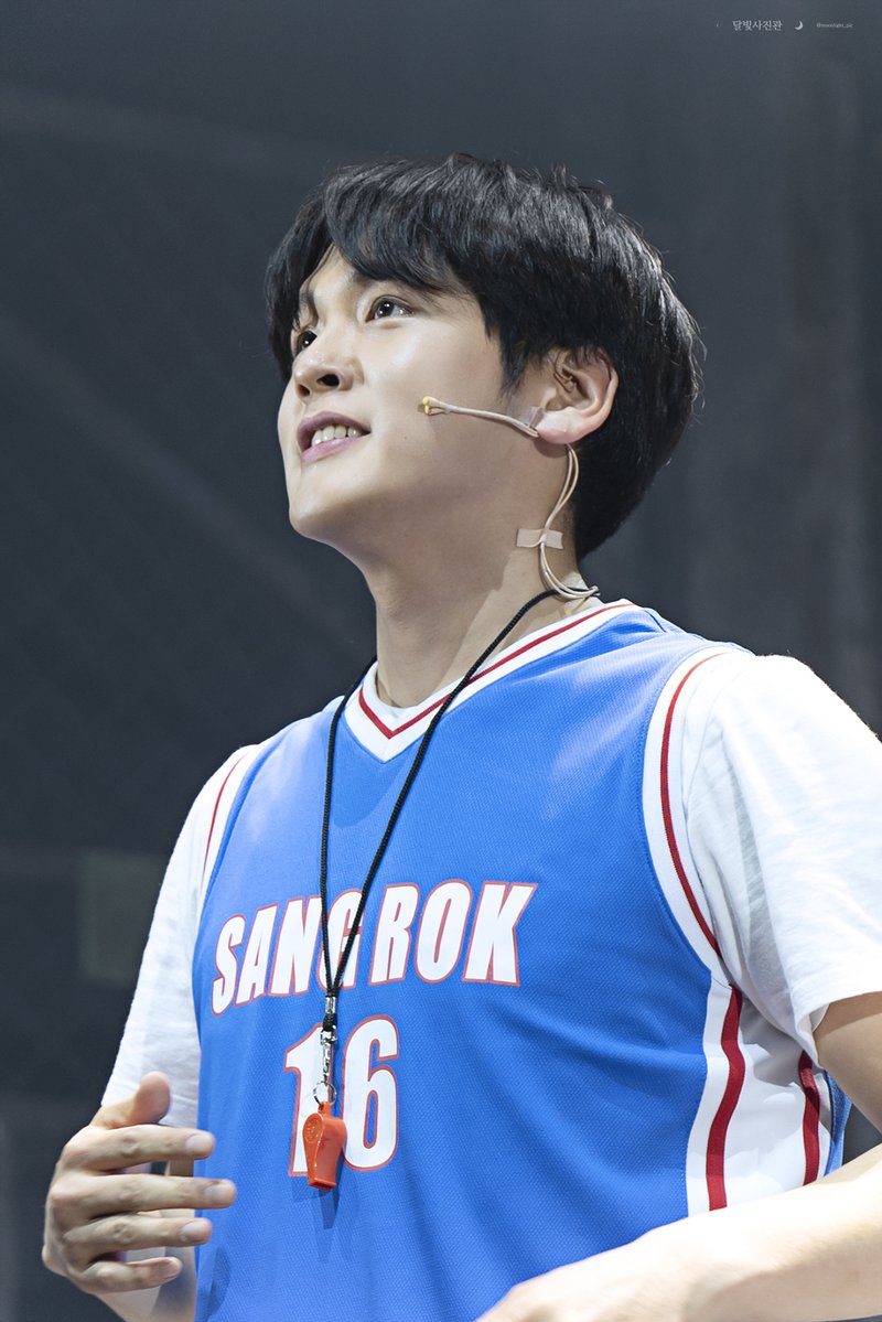 달빛사진관🌙 tweet media