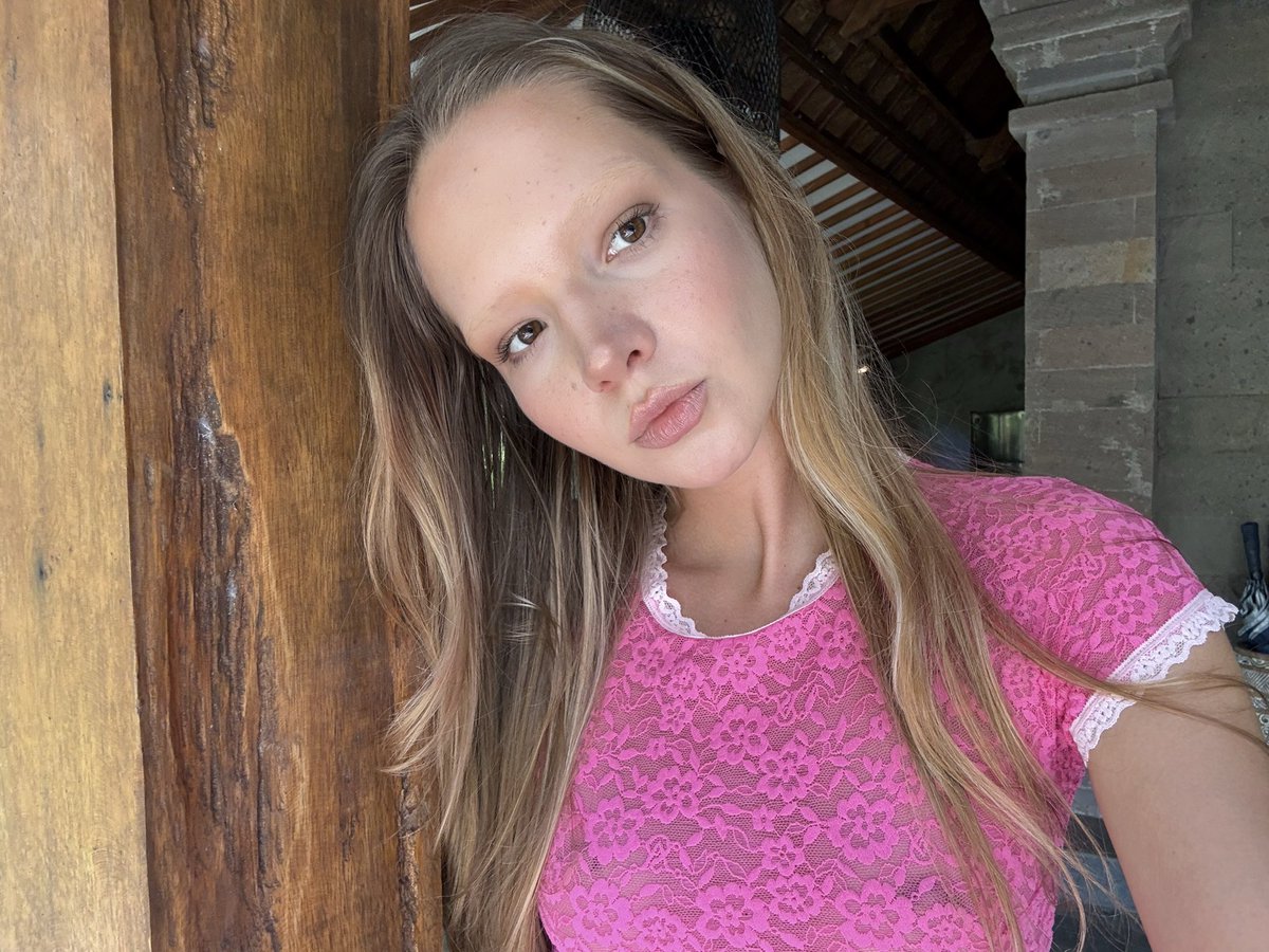 sexy lesya tweet media