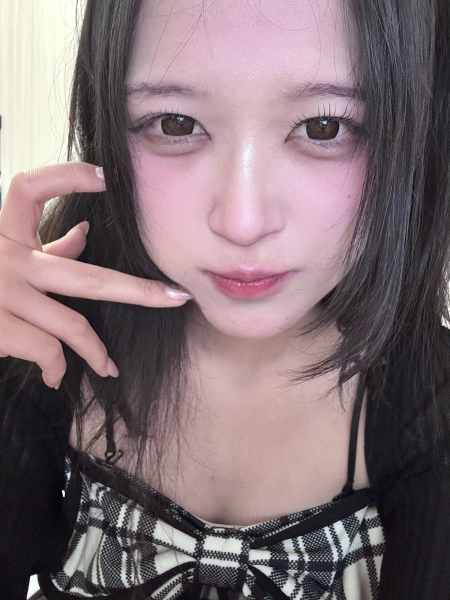 Miiiiooooo2000's tweet photo. (>^ω^<)尝试韩系 https://t.co/TrKkzIE21R