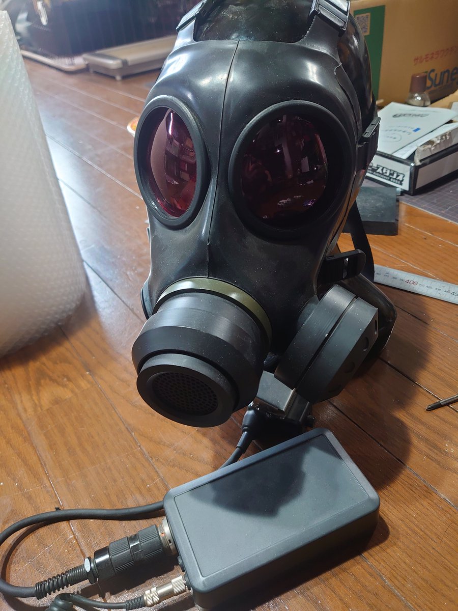 黒さん tweet media