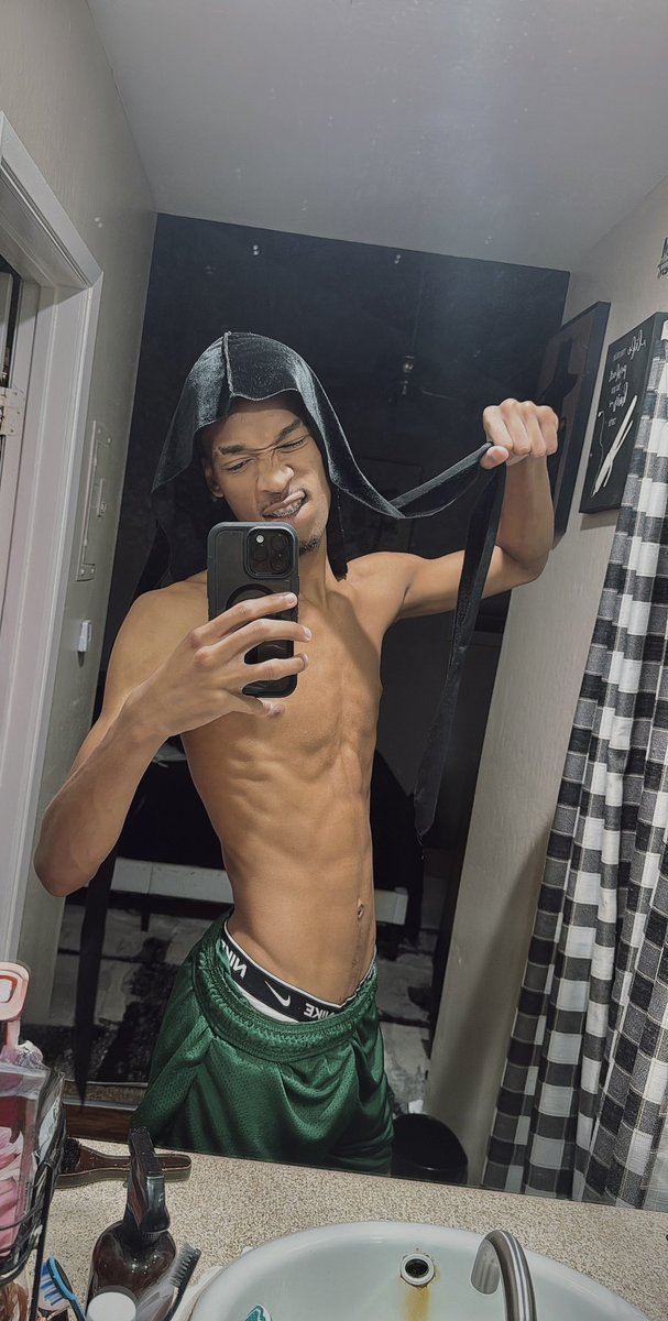 jaay  tweet media