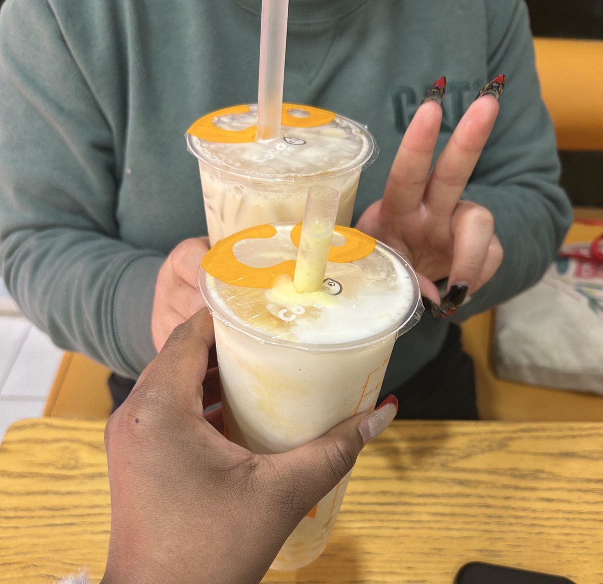 talya ୨୧ tweet media