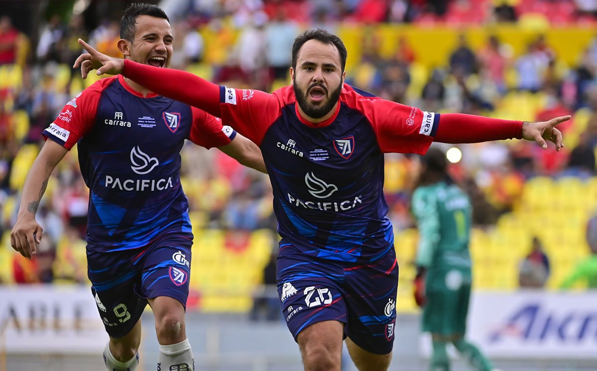 ¿Rumores de desaparición? ¿Mudanza a Veracruz? ¿Franquicia congelada? Despierta amigo que el Tepa ya empató el partido en Morelia con gol de penal del Gordo y están a nada de ser campeones en su primer año en Expansión.