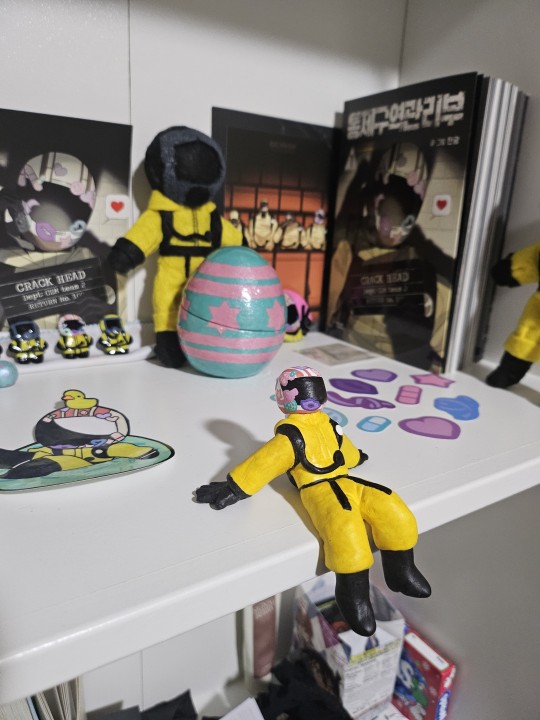 IndecisiveFiend tweet media