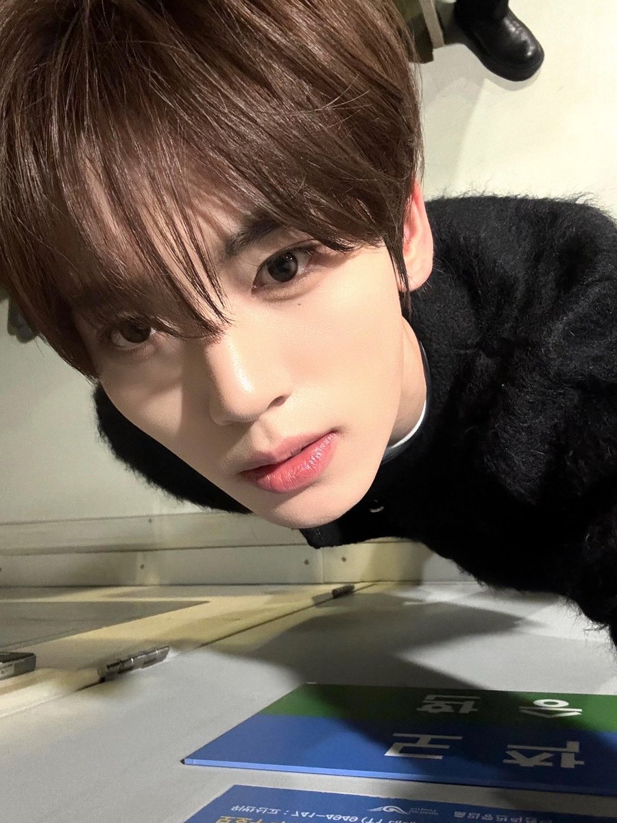 와 올해 데뷔하는 신인 남돌들 얼굴 ㄷㄷ