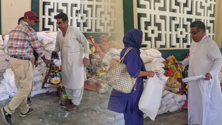 racky01's tweet photo. #Karachi #CatholicSchool Hosts #Iftar Dinner to Celebrate Patron’s Feast and #pray for #peace

News Link:  https://t.co/a1Gs4sCzuf

#Lent #Ramadan #Interfaith #Harmony #interfaithharmony @catholicnews1 @VeritasAsia @VaticanNews @churchnews https://t.co/LZvTRMVcKS
