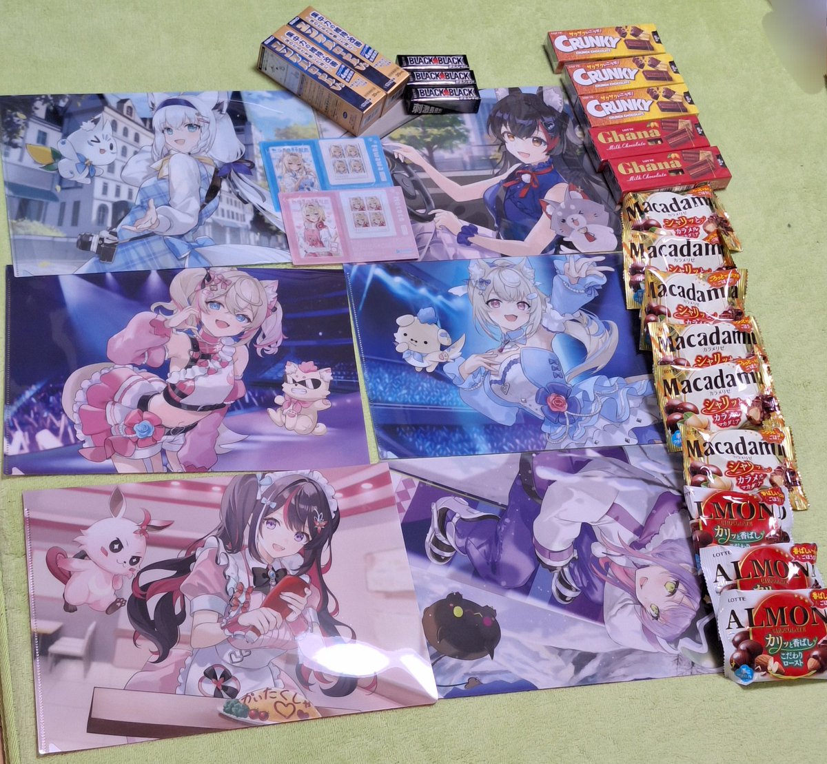 オッス！オラ、ベラ！

昨日から、ロー村でホロ／ライブのイベント始まりましてね
クリアファイル1枚につき、
対象商品を3品購入
えぇ、全員とっても可愛いですの
そしたら、全種類揃えたいですよね
レジで軽くビビったけど、
こ、後悔はしておりませんことよ
（会社でちょっと食べた）