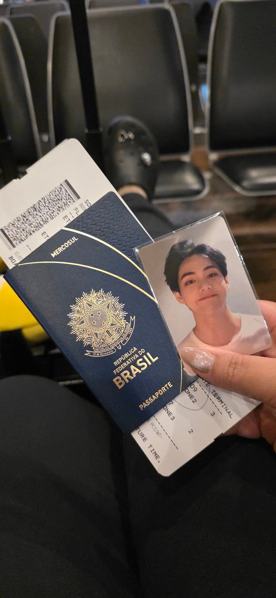 thvlorena tweet media