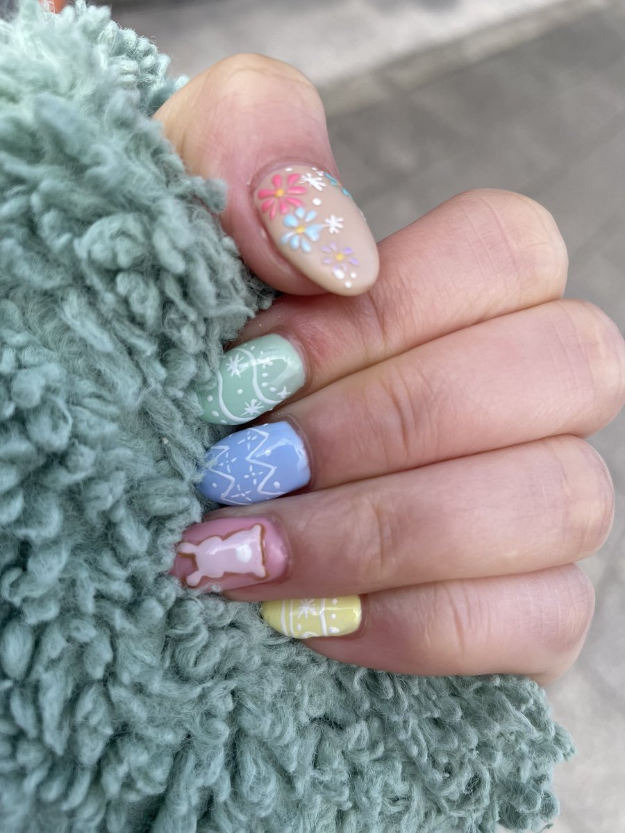 三枝りな tweet media