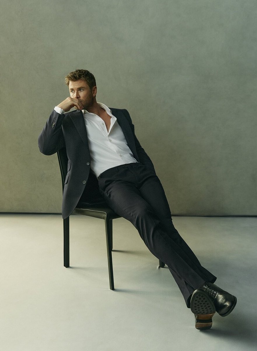 Chris Hemsworth News tweet media