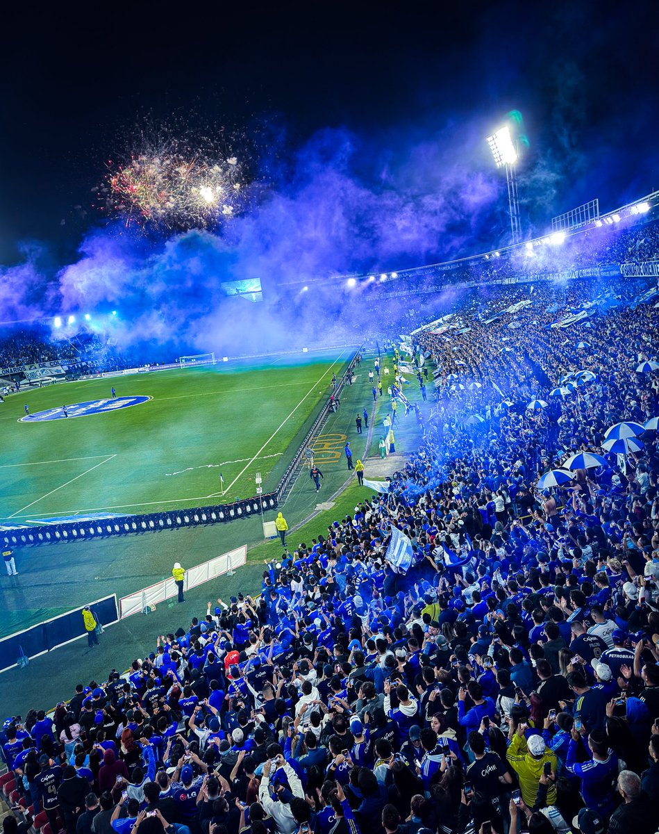 JSebastianAriza's tweet photo. Hay fotos que definitivamente no necesitan descripción. https://t.co/wXTIJh43cI