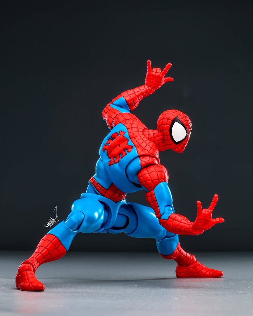 MarvelLegendsHQ's tweet photo. The NEW Gamerverse Spider-Man SHF with Venom!

📸: @mrleeee (IG)

#Marvel #Capcom https://t.co/4exYlY6Wqz