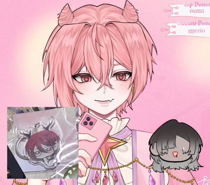 โซจู : คนเราจะอยากมีพวงกุญแจตูดเพื่อนไปทำไม 
คุณฮู : จะได้มีคนช่วงเบ่งไง