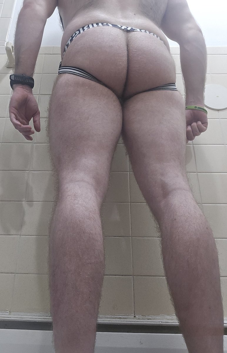 Smol Wuffyeen Dad tweet media