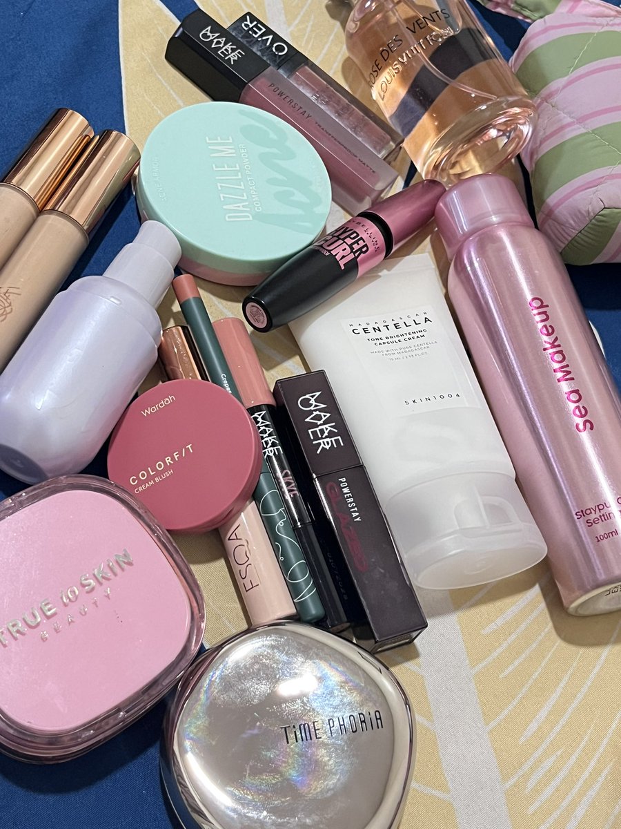 packing for mudik make me realize where all my money goes.. 🤡 ini pun belum semua