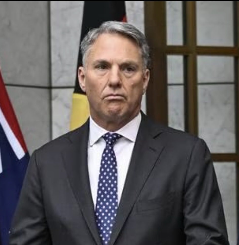 AUSTRALIAN REPUBLIC NEWS tweet media