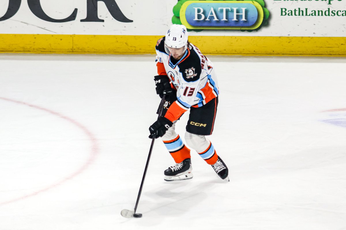 SDGullsAHL's tweet photo. NESTY ENDS IT IN THE SHOOTOUT! We take down the Eagles 6-5!

#SláinteGulls https://t.co/KE1UR7gTCB
