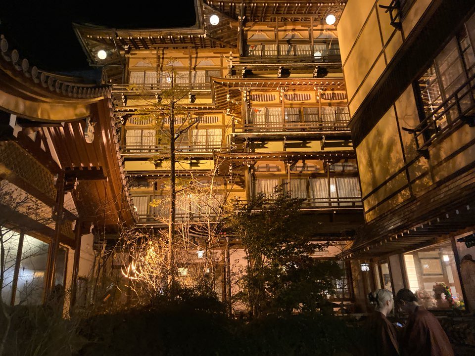 FullEarth81's tweet photo. また金具屋に行ってきました
善光寺も https://t.co/sqc3usVVth