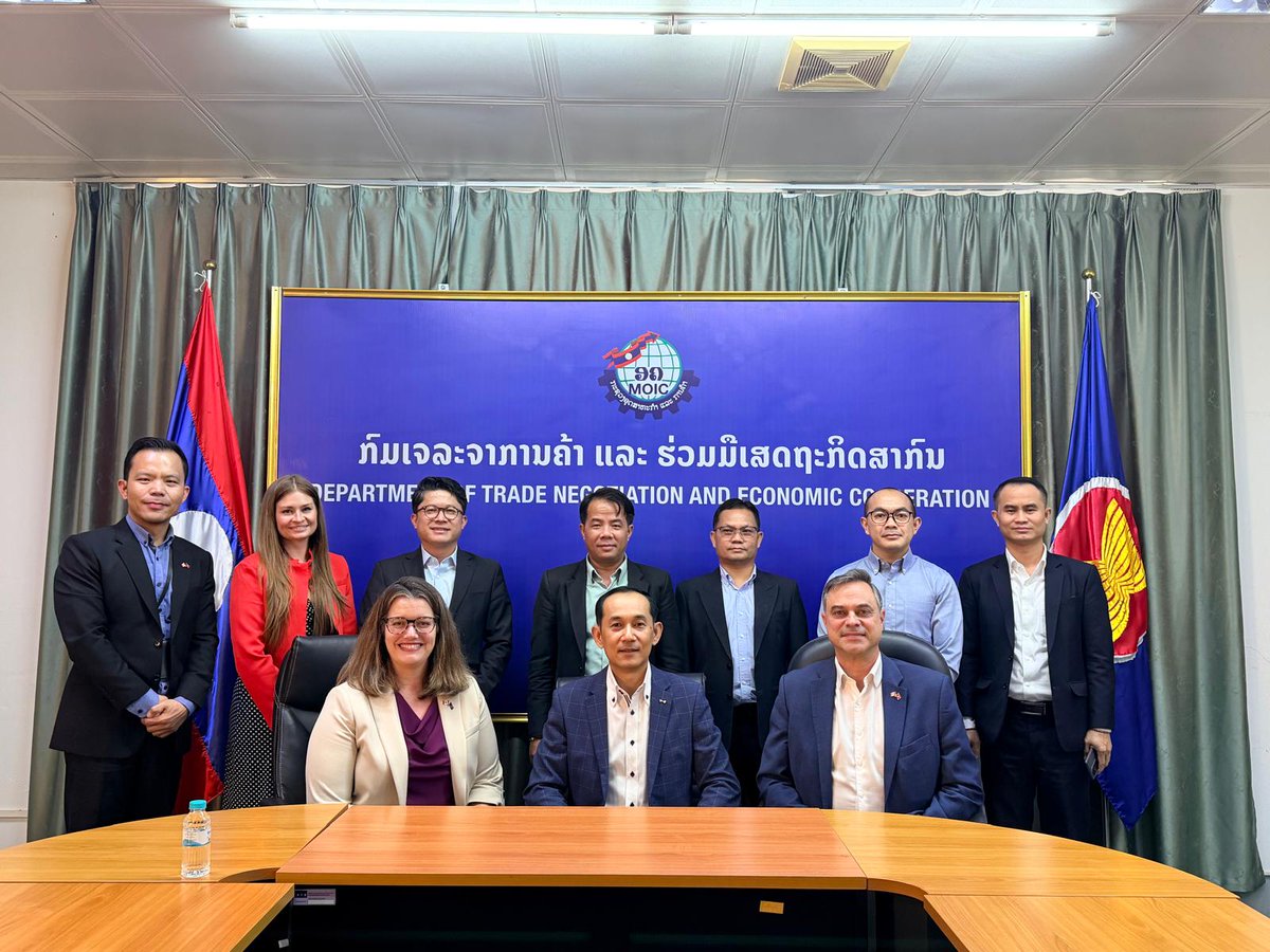 Canada in Laos tweet media