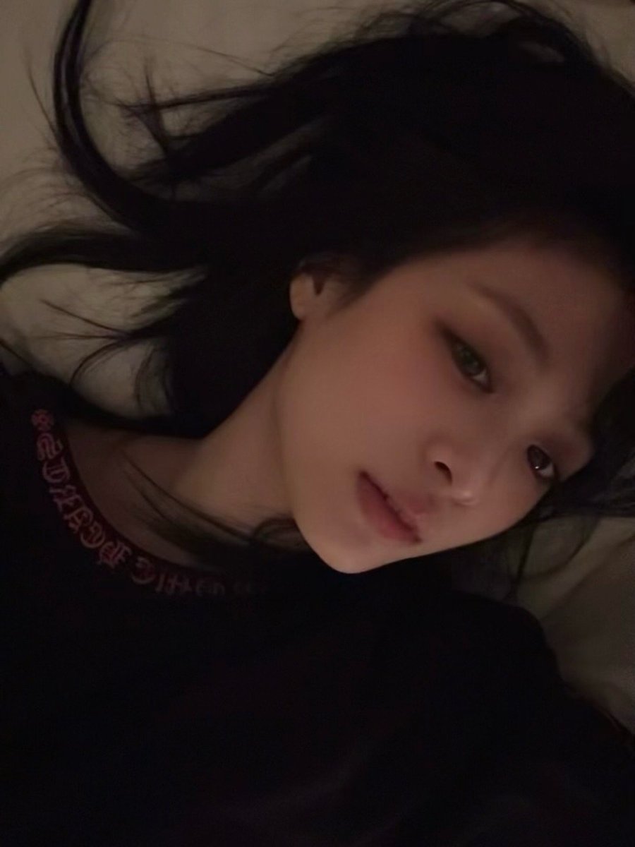 베모나 tweet media