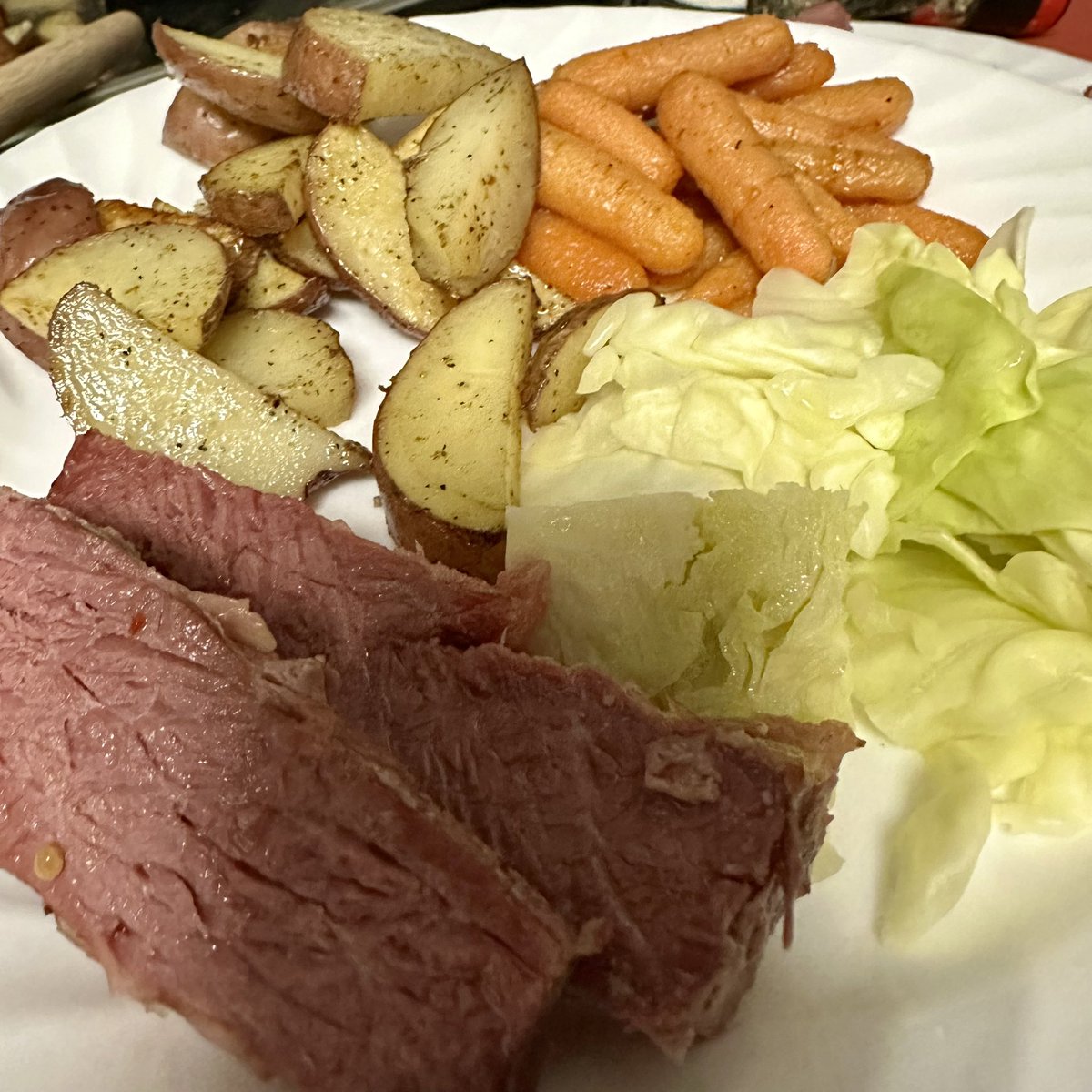 Dia (Sarah) tweet media