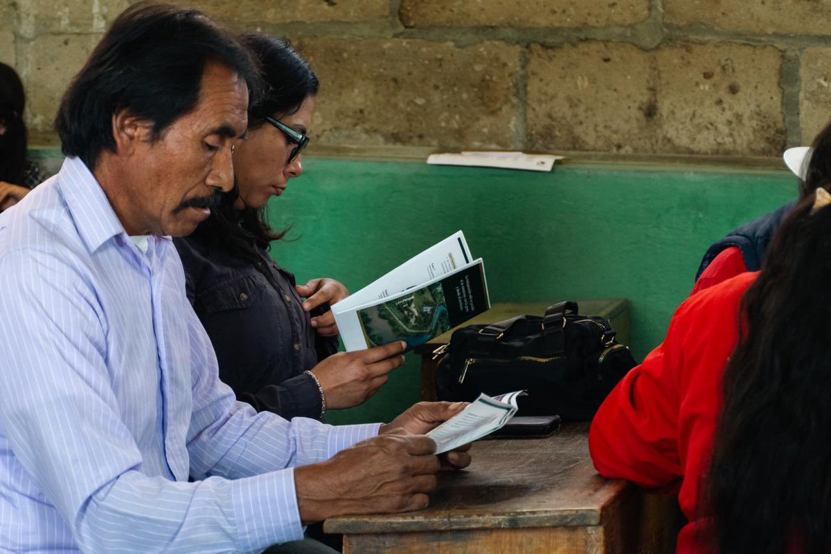 Marina Robles tweet media