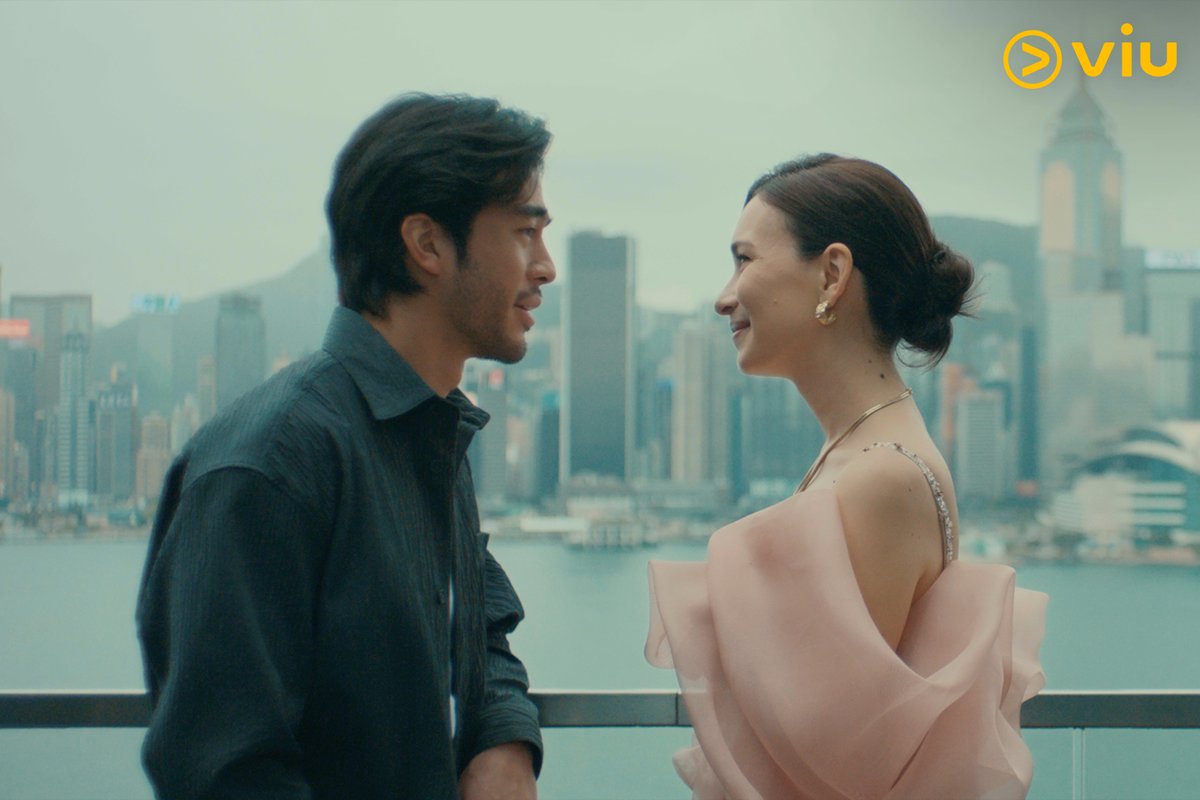 Viu_TH's tweet image. ฤดูร้อนนี้ ความลับและเรื่องอื้อฉาวกำลังเดือดพล่านใต้ฉากหน้าของสังคมชั้นสูงแห่งฮ่องกง… จนกระทั่งใครบางคนเข้ามาพร้อมทำลายทุกอย่างที่สร้างขึ้น เจอกันเดือนมิถุนายนนี้ #THESEASON

#ChampagneFueledRevenge #Secrets #Revenge #Thriller