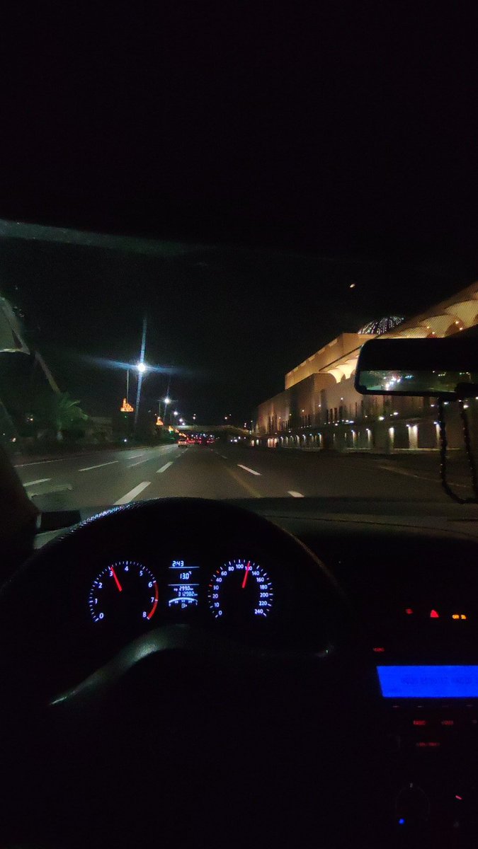 Luuutfie's tweet photo. Anyway another peak night drive https://t.co/Ad1xKcmv87