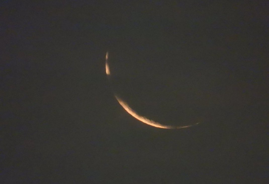 دقت ساعة الوداع
💔