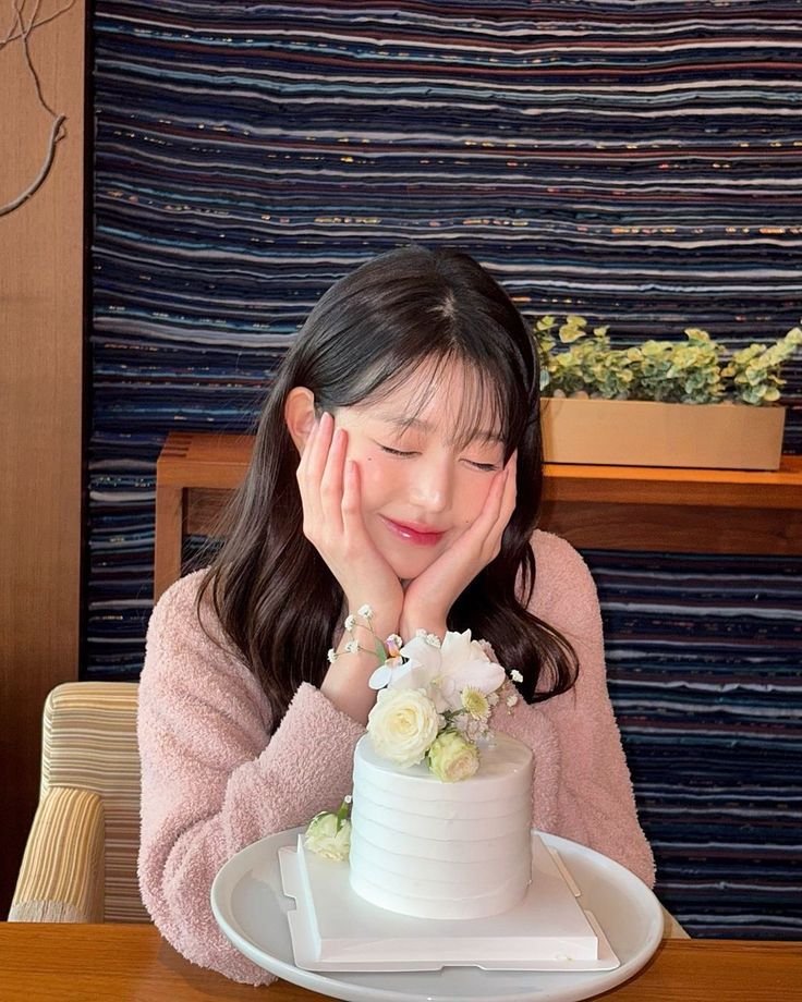 𝒮erenity 𝒱enus tweet media