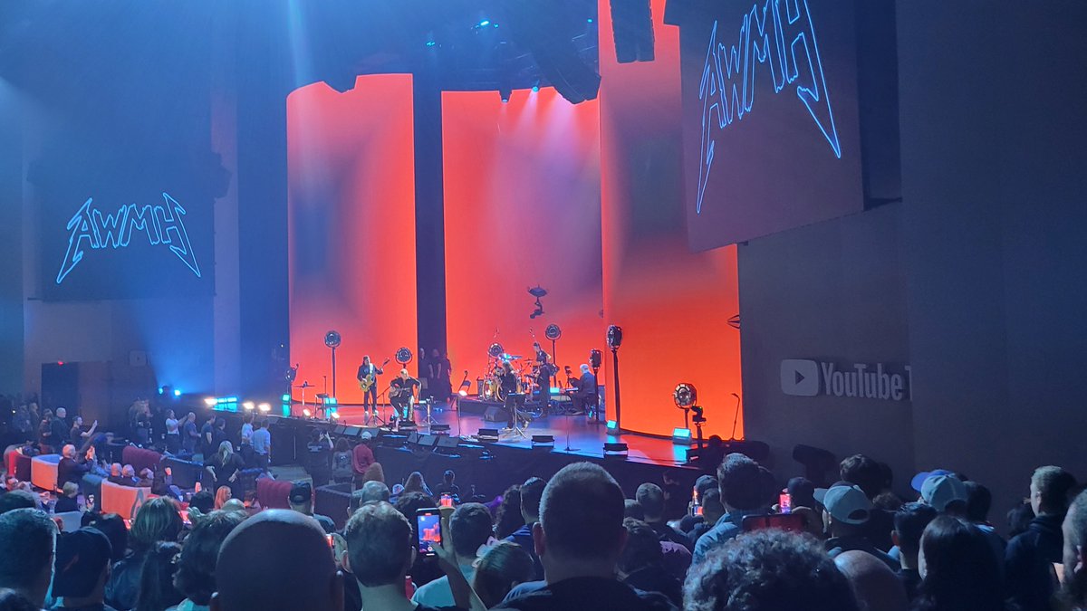 Fuel in the Snake Pit. Kirk from the pit, VT's poster setlist, stick from Lars and pick from Kirk and lastly, AWMH. I'm sure that guy at the Sphere in the 400s is gonna have just as good a time. :)