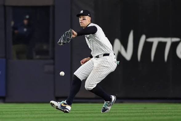 Daniel Benjamin Martin tweet media