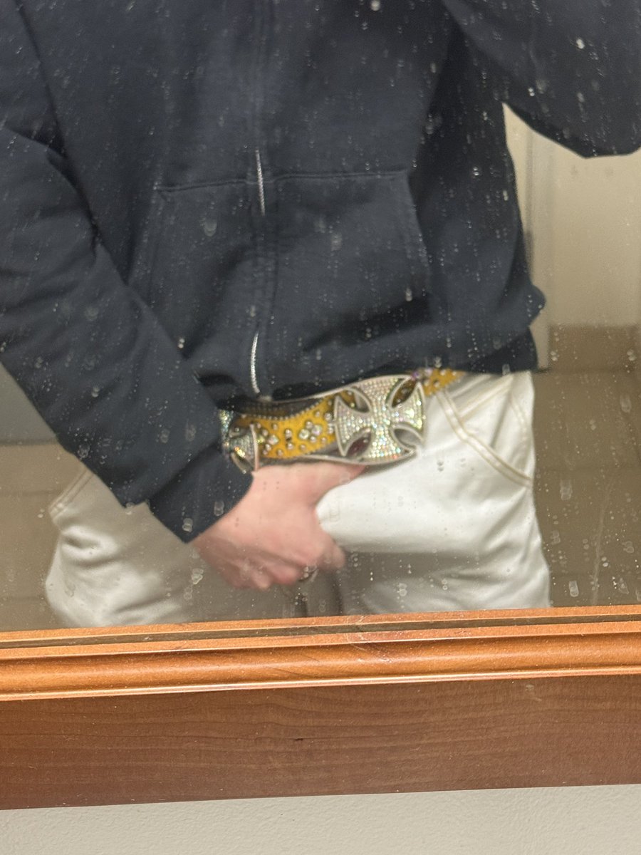 tropicalnathan209 tweet media