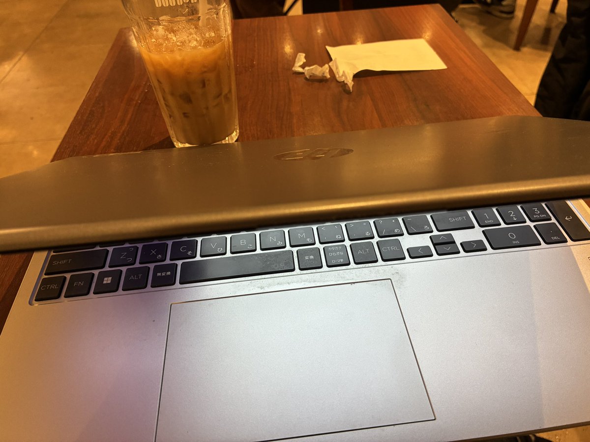 Higashimuracho's tweet photo. ライブに本気で挑むためにここからはドトールで仕事する。 https://t.co/zwU18kFpBw