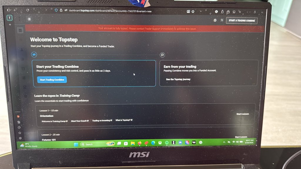 44Blanco tweet media