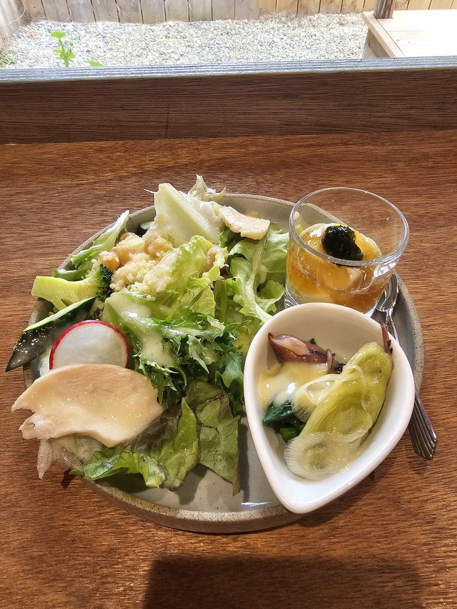 yasu_cerezo's tweet image. メインがボリュームあってお腹ポンポコリン👍️

4月からは店舗を構えられるそうです‼️

#low space
#新店舗は下阪本らしいです