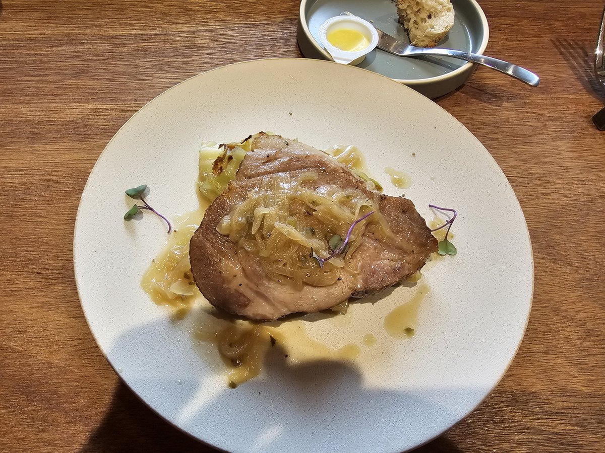 yasu_cerezo's tweet image. メインがボリュームあってお腹ポンポコリン👍️

4月からは店舗を構えられるそうです‼️

#low space
#新店舗は下阪本らしいです