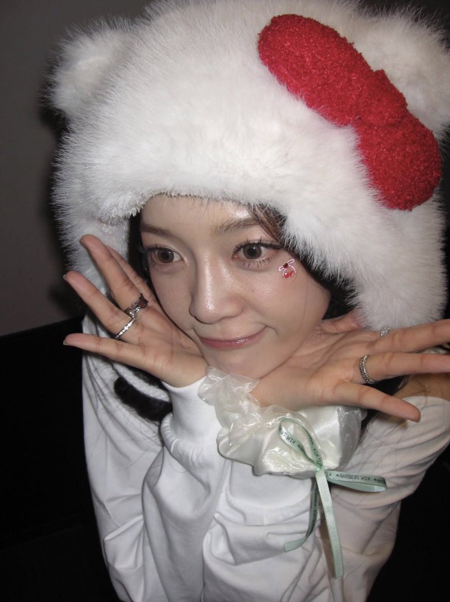 あまりにもかわいすぎる♥️˗̅ࠣܵ ꛰ ᭜𖫴𖫰𖫱𖫳𖫲𖫲𖫳𖫴𖫰𖫱 ࿁ ᭜𖫴𖫰𖫱𖫳𖫲𖫲𖫳𖫴𖫰𖫱𞀤 ݁ࠬ ˗̅ࠣ𞀅♥️

#김세정 #kimsejeong #キムセジョン