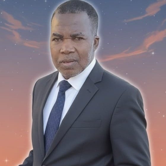 DamasSterlingDJ's tweet image. 18 mas... Yon dat ki make lavi m pou toujou. Jodi a fè yon ane depi m te pèdi premye modèl mwen, papa m. Map toujou kenbe leson w yo ak kouraj ou nan kè m pou m kontinye wout la. Repoze anpè Papa. 🕊️🙏🕊️ #RipPapa #Memory