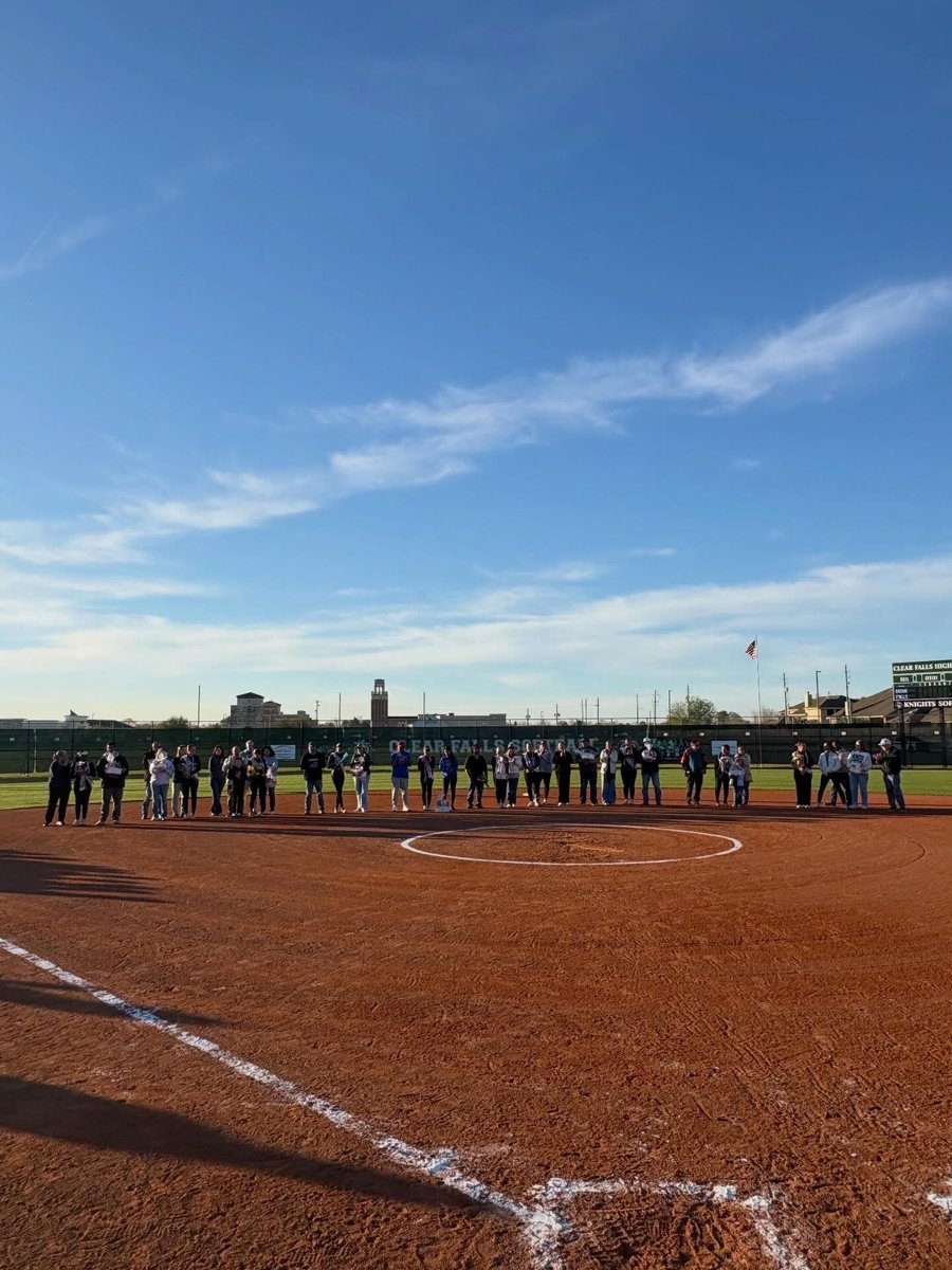 ⚔️ Knight softball ⚔️ tweet media