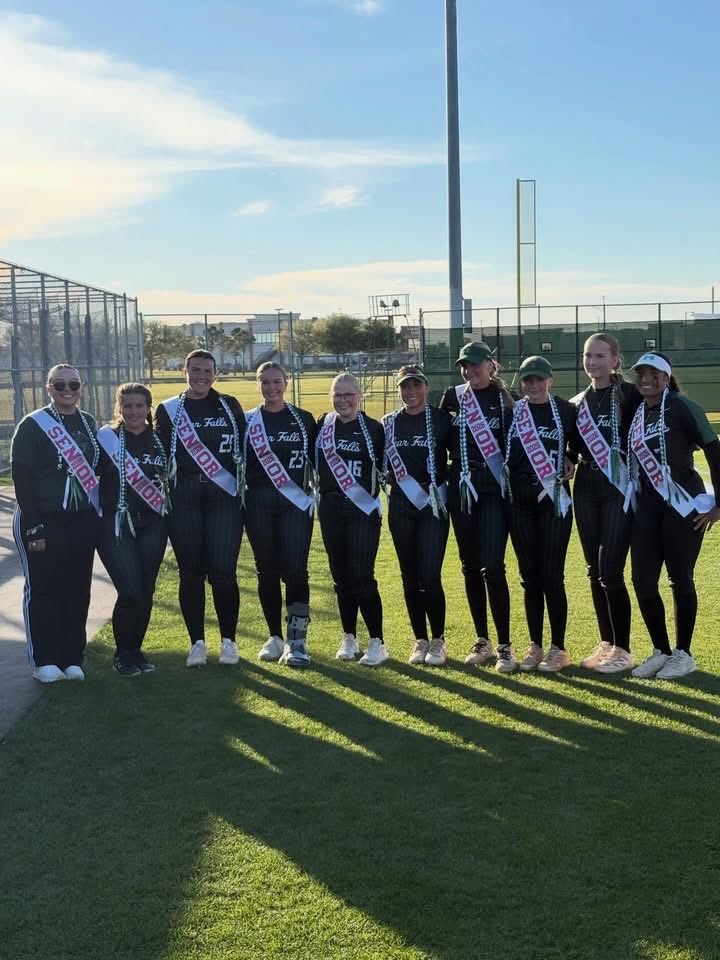 ⚔️ Knight softball ⚔️ tweet media