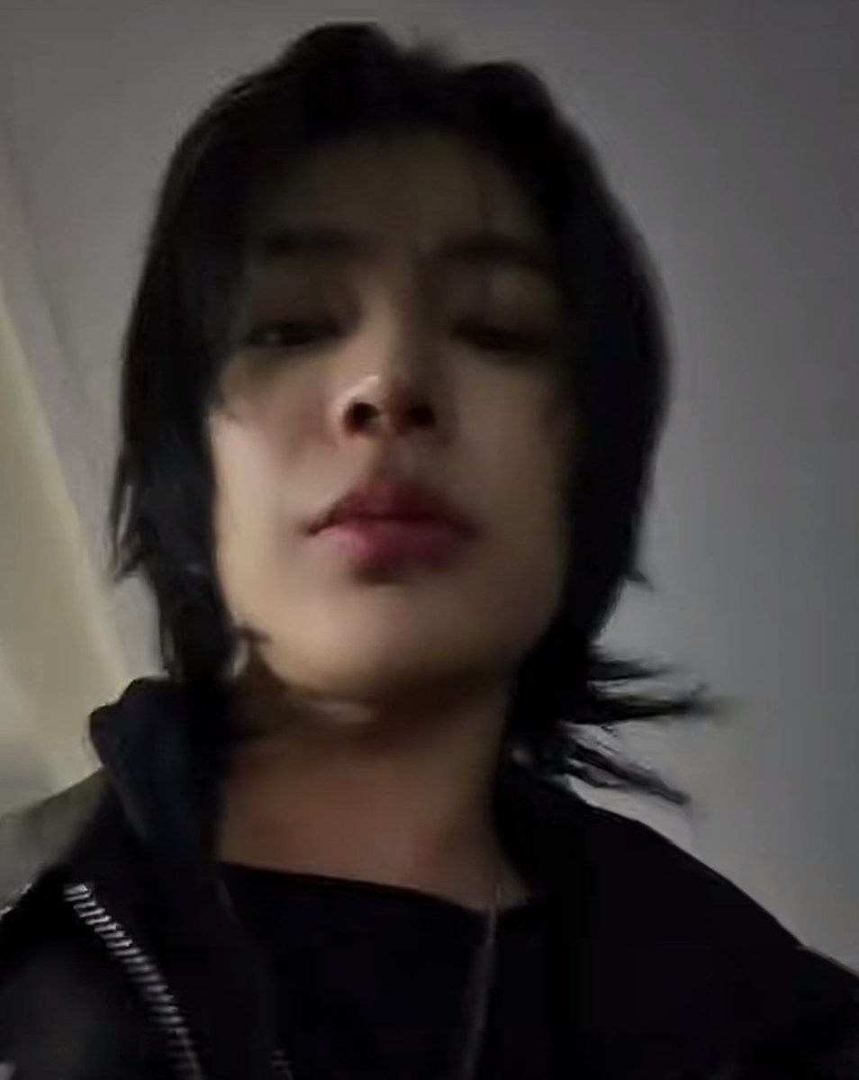 bambitchie_'s tweet photo. face card so lethal. oh, the man that you are, Koo Hanseo. https://t.co/D5sU4wjoHm