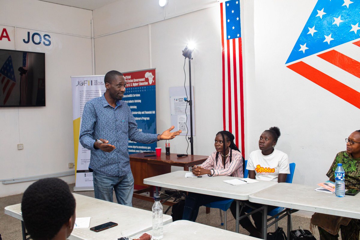 DAY 2 – ScreenGramm 2026

Creative Session: Mrs. Stephanie Ephraim on Etiquette: The Code of Behavior,
Main Session: Mr. Budima Jonah on Grammar Basics: Common Mistakes in English
Mr. Ezekiel Bok on Video/Documentary Scriptwriting

#ScreenGramm2026
#Screenwriting
#Storytelling