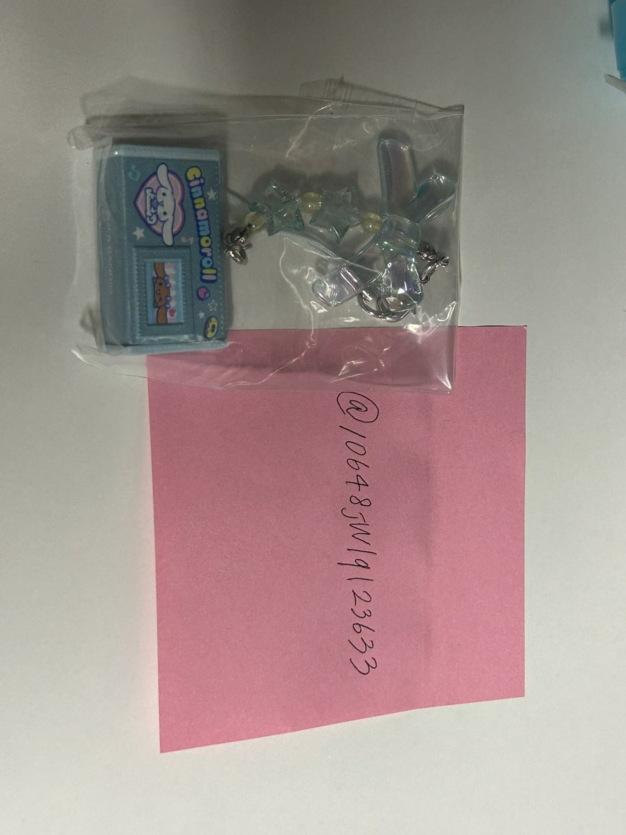 えむこ tweet media